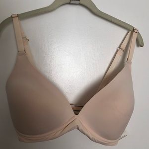 Lively Deep V No-Wire Bra - Soft Pink - 38DD
